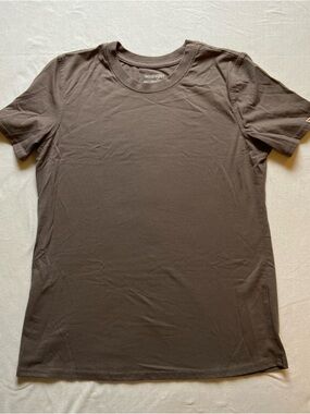 Wrangler Workwear Women’s Crew Neck T-Shirt in Brown